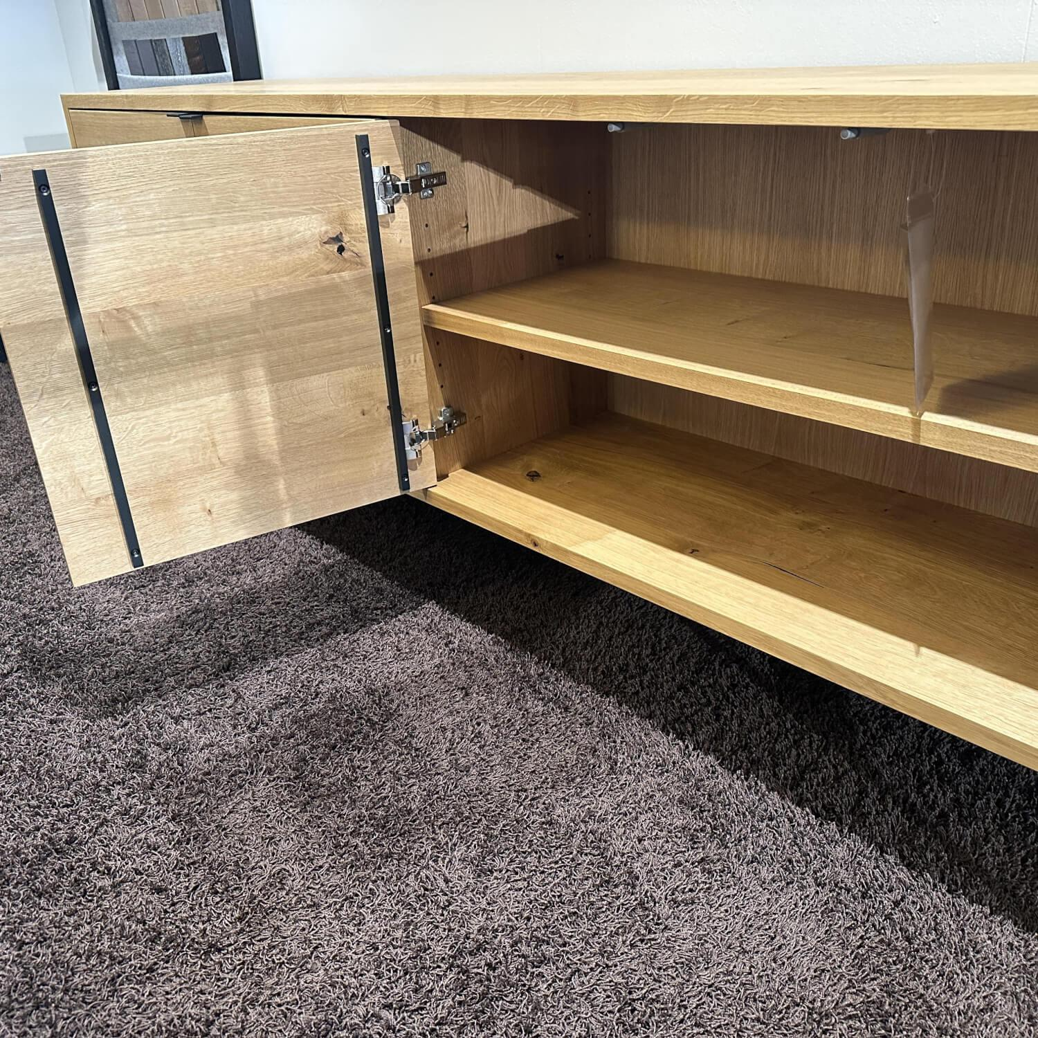 Janua - Sideboard SC21 Eiche Natur Geölt Mit Ästen Füße Y Gestell H23 RAL9005 Tiefschwarz Schwarz - 8