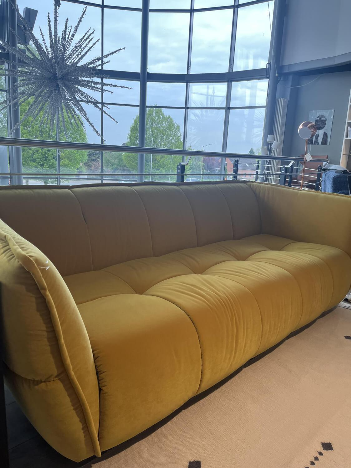 Raum.Freunde - Sofa Hedda Stoff Velvet 16 Yellow Gelb Füße Kunststoff Schwarz - 4