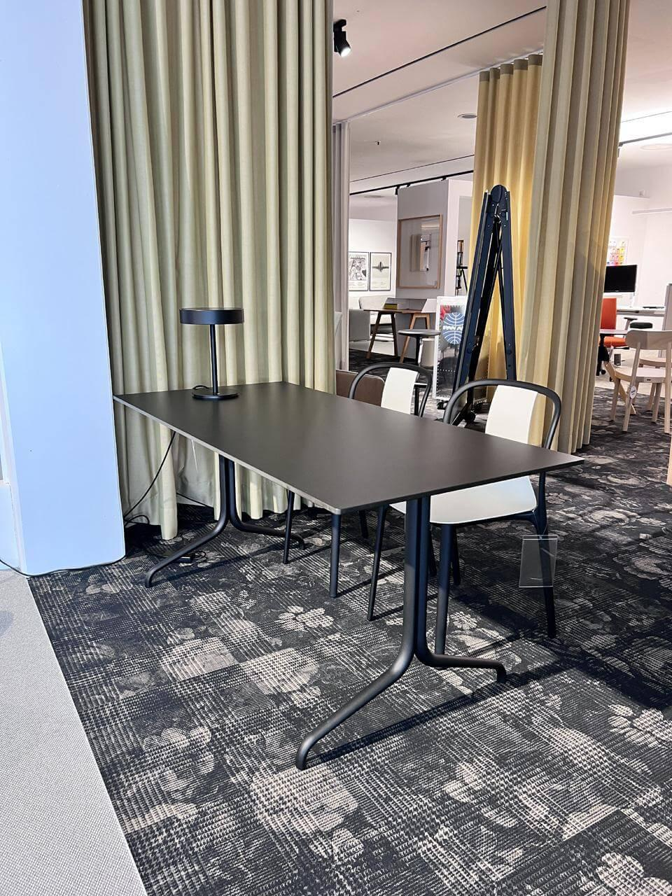 Vitra - Esstisch Belleville Table Bistro Outdoor Platte HPL 30 Schwarz Gestell Metall Tiefschwarz Pulverbeschichtet - 4