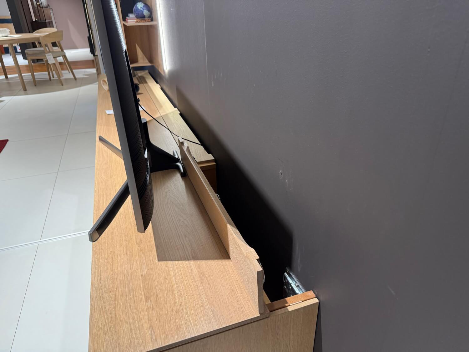 Team 7 - Wohnwand Filigno Eiche Wild Weißöl Inklusive Home Entertainment Klappen Lautsprecherstoff Schwarz Und Beleuchtung - 4