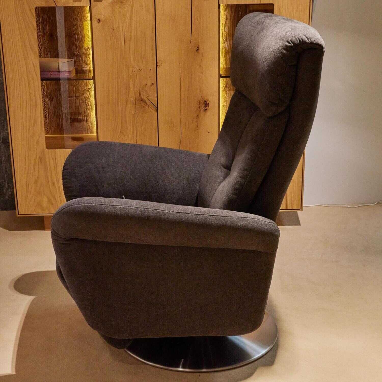 carina-garnitur-alto-3600-stoff-roxbury-anthrazit-pg-2-verstellfunktion-2-sofas-1-sessel-73eaa9015d76 Carina - Garnitur Alto 3600 Stoff Roxbury Anthrazit PG 2 Verstellfunktion 2 Sofas 1 Sessel - 13