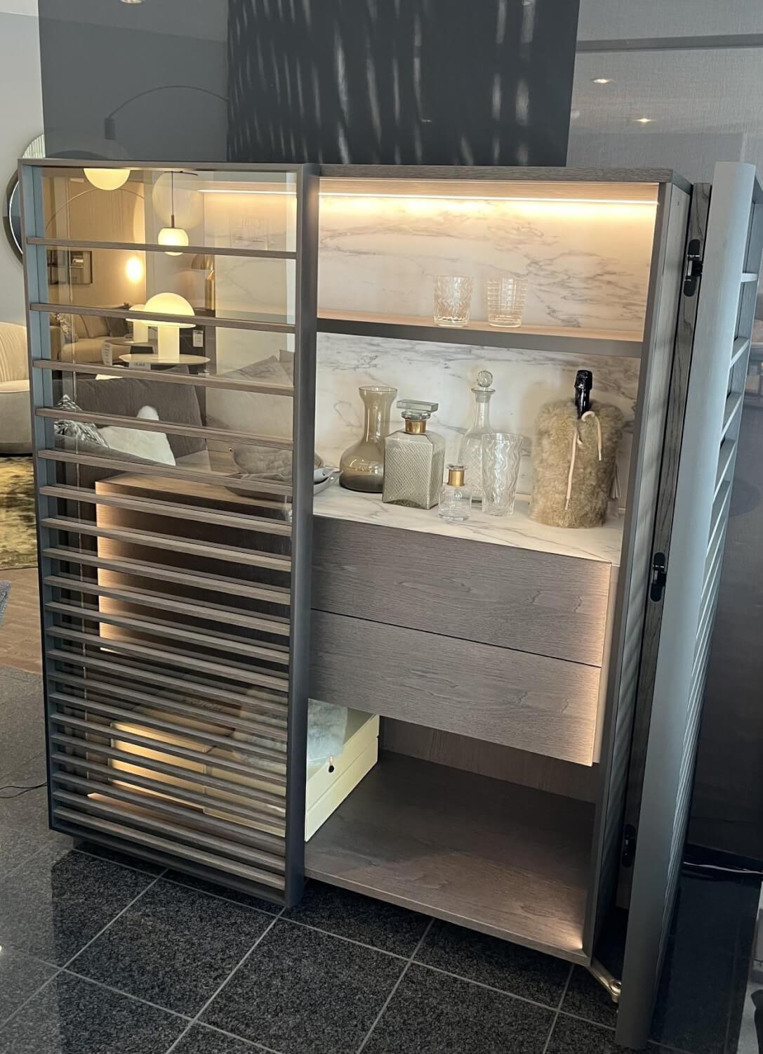 Molteni & C - Barschrank Horizons Eiche Graphit Türen Stops Glas Rückwand Marmor Calacatta Weiß Grau Inklusive Beleuchtung - 4