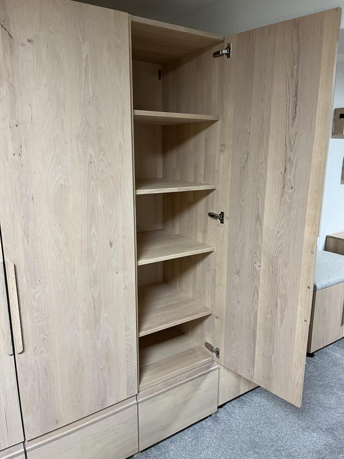 Team 7 - Drehtürenschrank Kids Erle Weißöl - 2