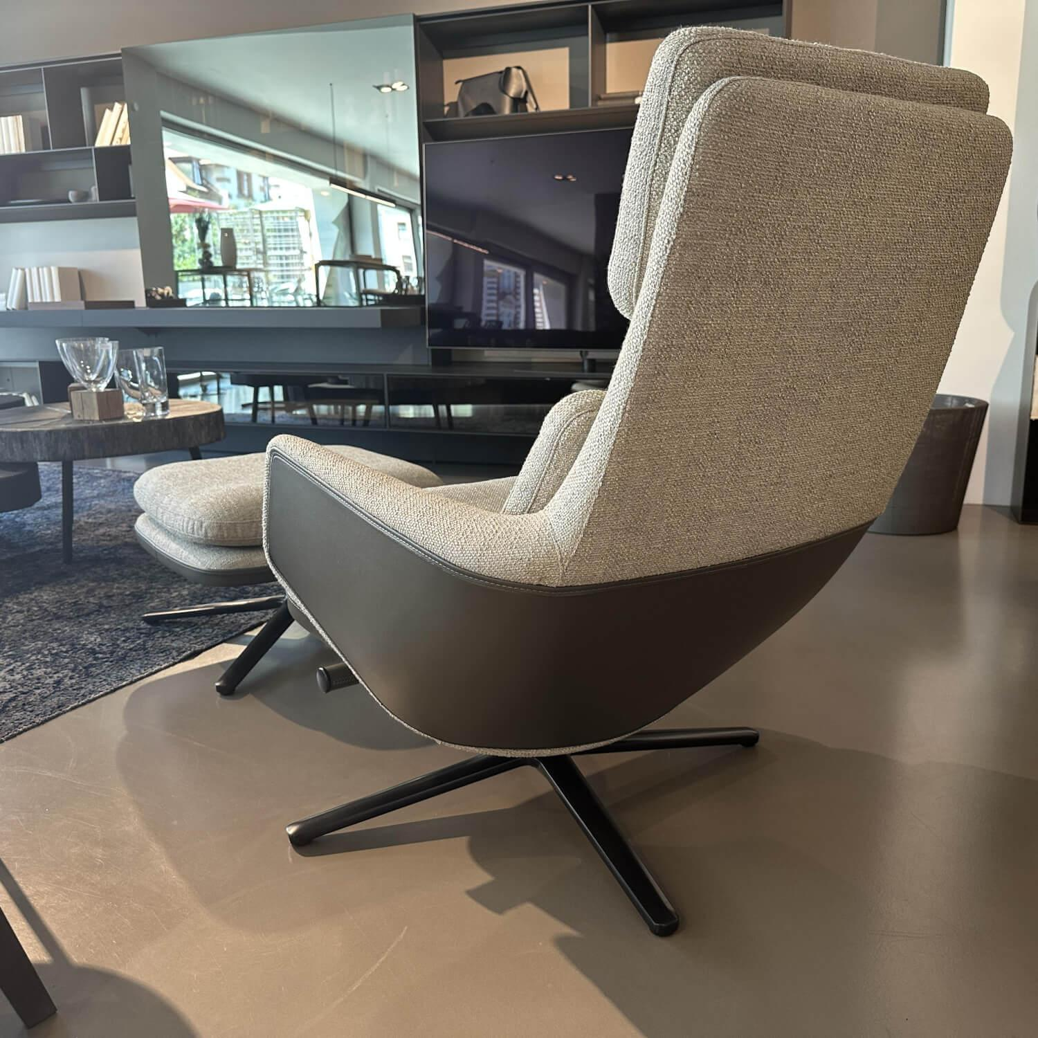 Vitra - Sessel Grand Relax Schale Leder Forte Decor Umbra Grau Innen Stoff Corsaro Bambus Melange Grau Mit Hocker - 10