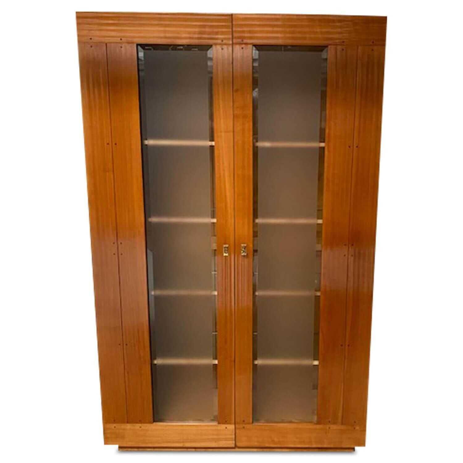 Scholtissek - Vitrine Quintum Kirschbaum Massiv mit Beleuchtung - 1