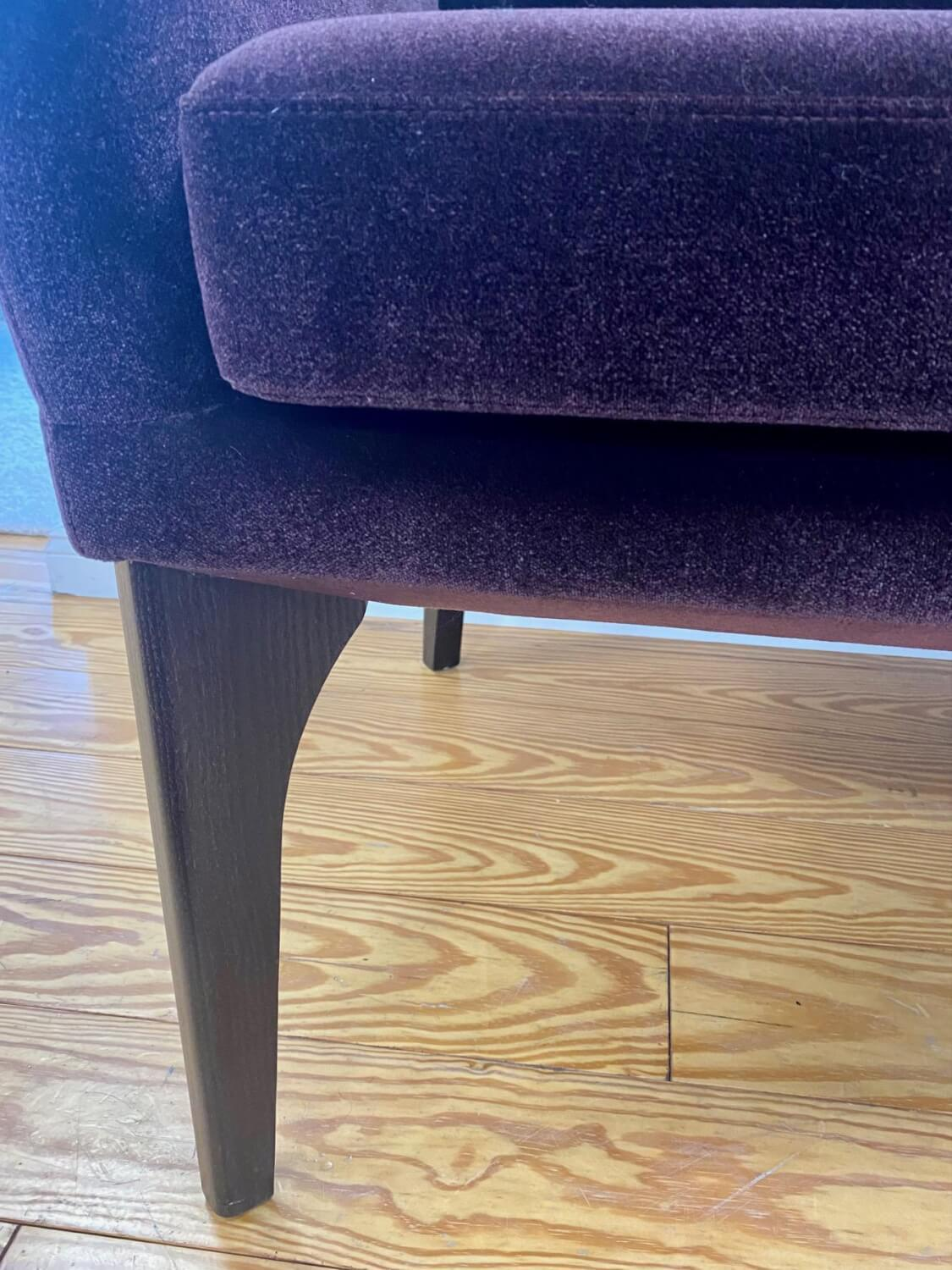 Bielefelder Werkstätten - Bank Polo Petit Stoff Samt Velour BW Emilia 1762-111 Lila Rot Untergestell Massivholz Schwarz - 9