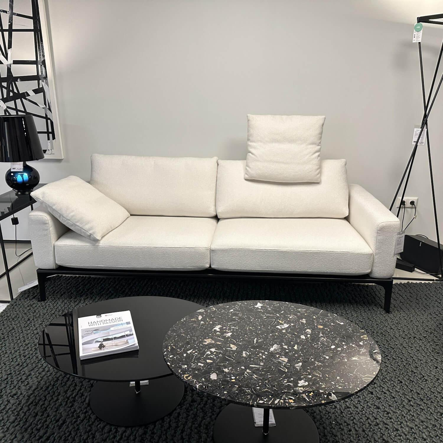 Bielefelder Werkstätten - Sofa Spirit BW155-3006 Stoff Mara Weiß Metallfuß Schwarz Matt mit Rückenbügel und Kissen - 6