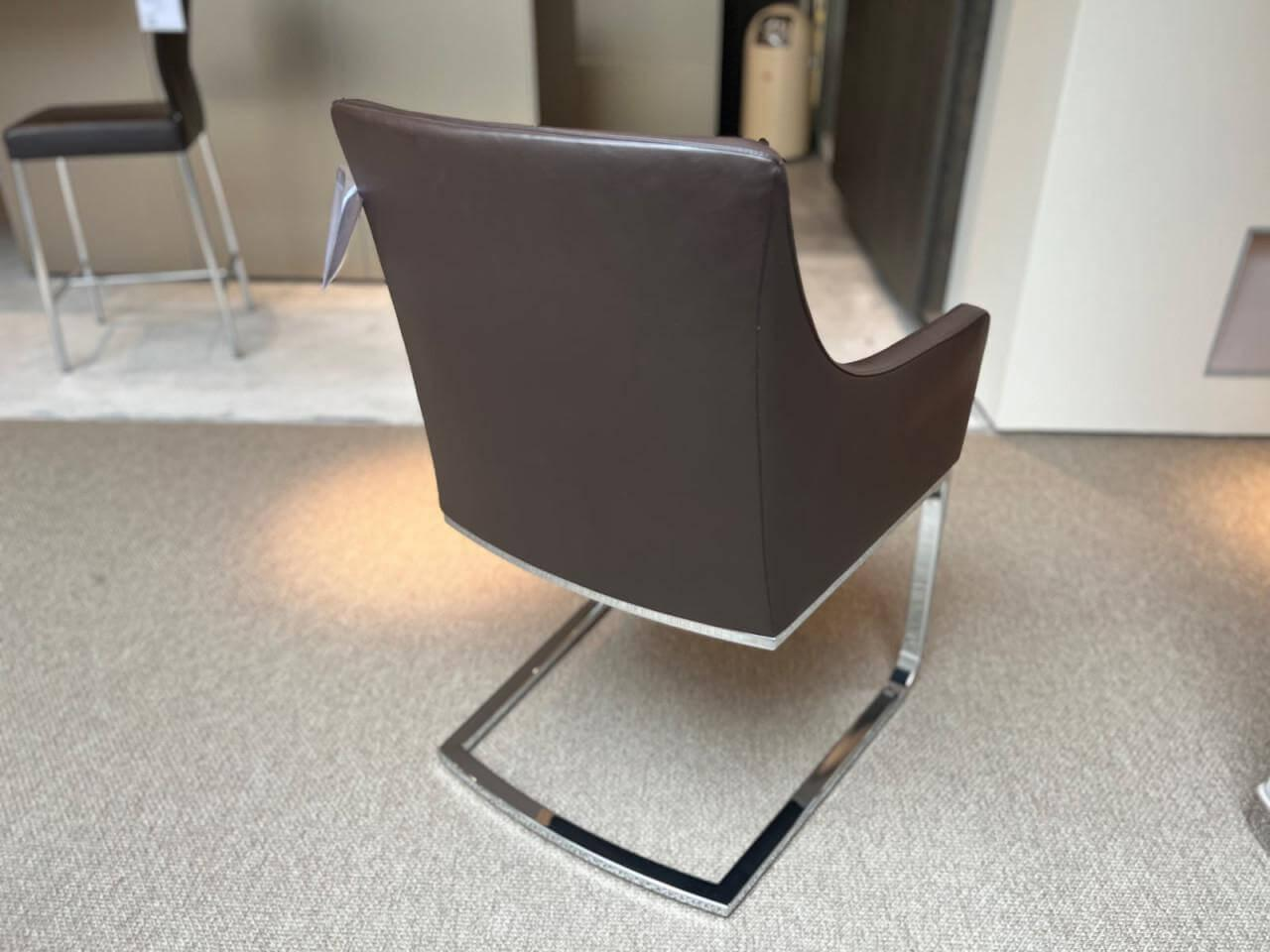 Bielefelder Werkstätten - 4er Set Armlehnstuhl Leona Leder Prestige Dunkelbraun Untergestell Chrom Glänzend - 7