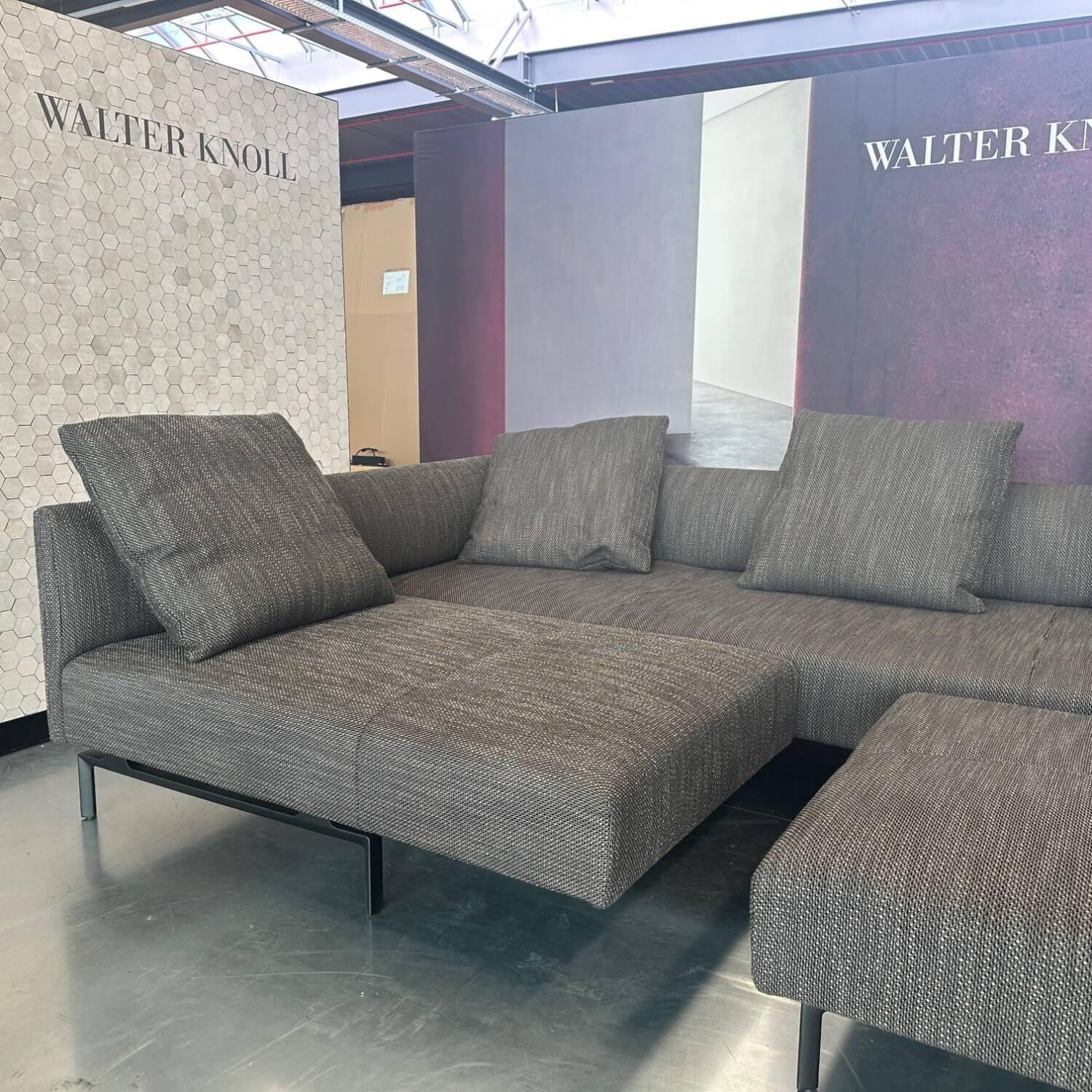 Walter Knoll - Ecksofa Muud Stoff Bogar 7830 Nightshade Grau Kufen Metall Matt Schwarz Pulverbeschichtet Mit Hocker - 4