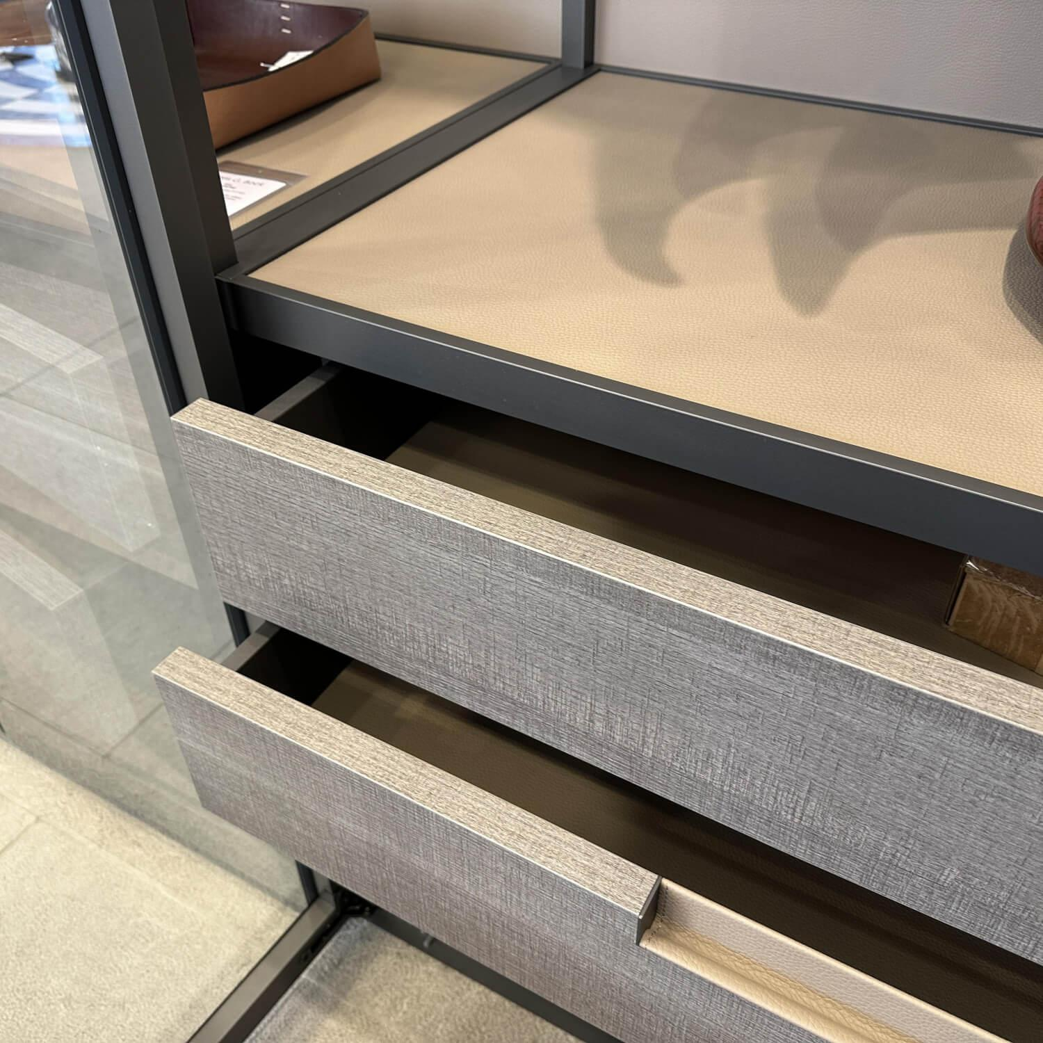 Poliform - Kleiderschrank Senzafine Melamin Eiche Gener mit 4 Drehtüren - 2