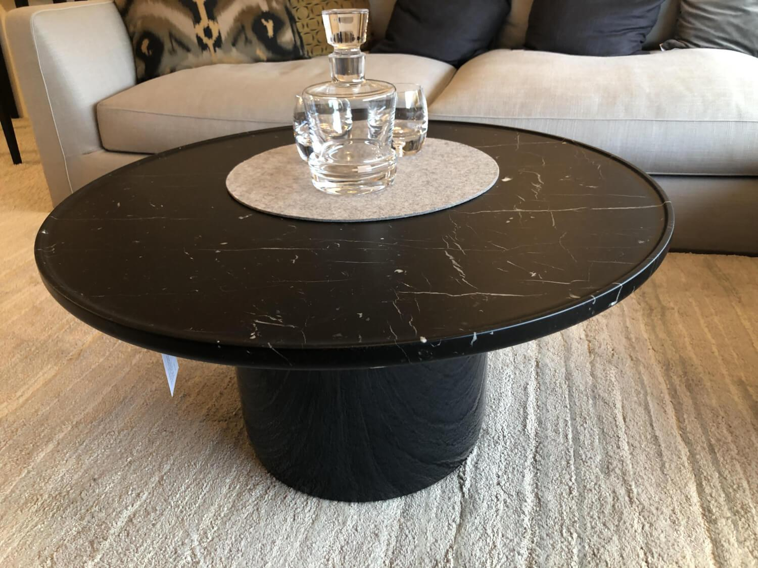 B&B Italia - 2er Set Beistelltisch Button Platte Marmor Marquinia 0955M Gestell lackiert anthrazit - 2