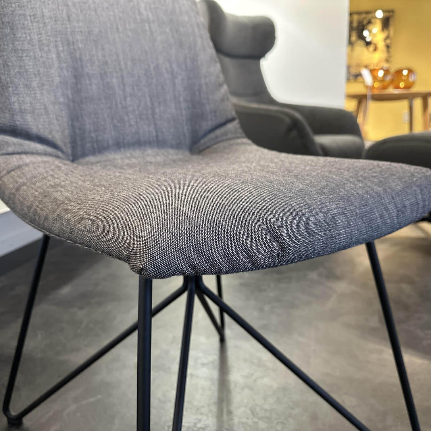 Team 7 - Stuhlgruppe Lui Und Grande Lui Stoff Canvas CA 154 Und Leder L1 Origon Schwarz Gestell Schwarz Matt Pulverbeschichtet - 4