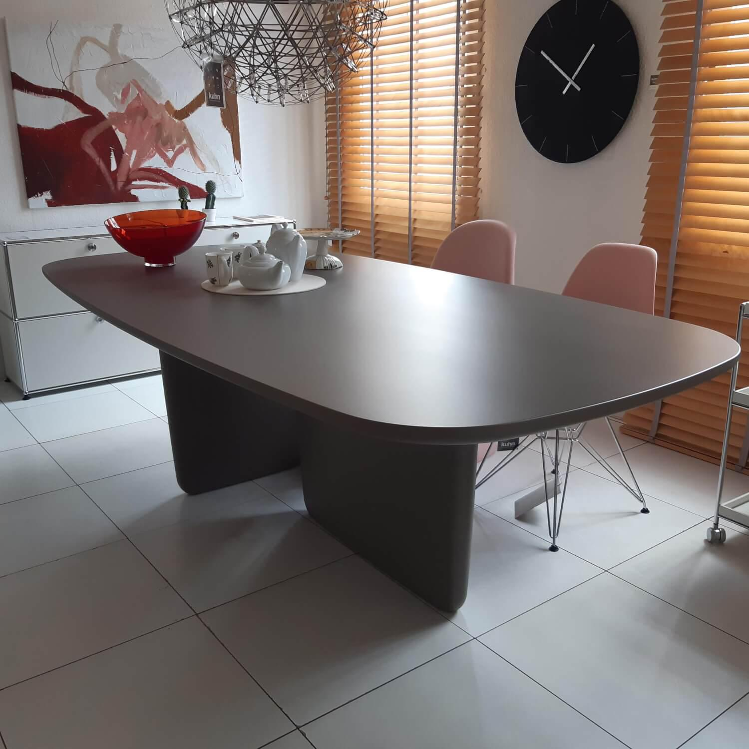 B&B Italia - Dining table Tobi-Ishi Top MDF Tortora Satin lacquered - 3