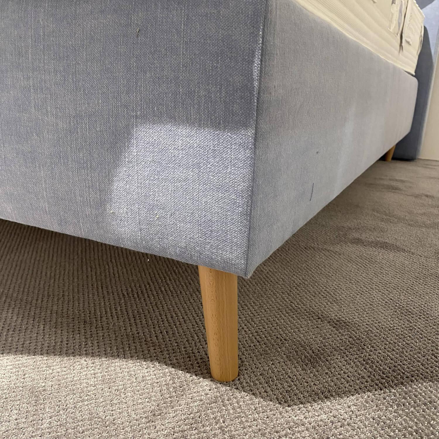 Frankenstolz - Bett Casada Stoff C 3012 Blau Füße Holz Mit Matratzen Und Tagesplaid Ohne Kissen Ohne Deko - 2