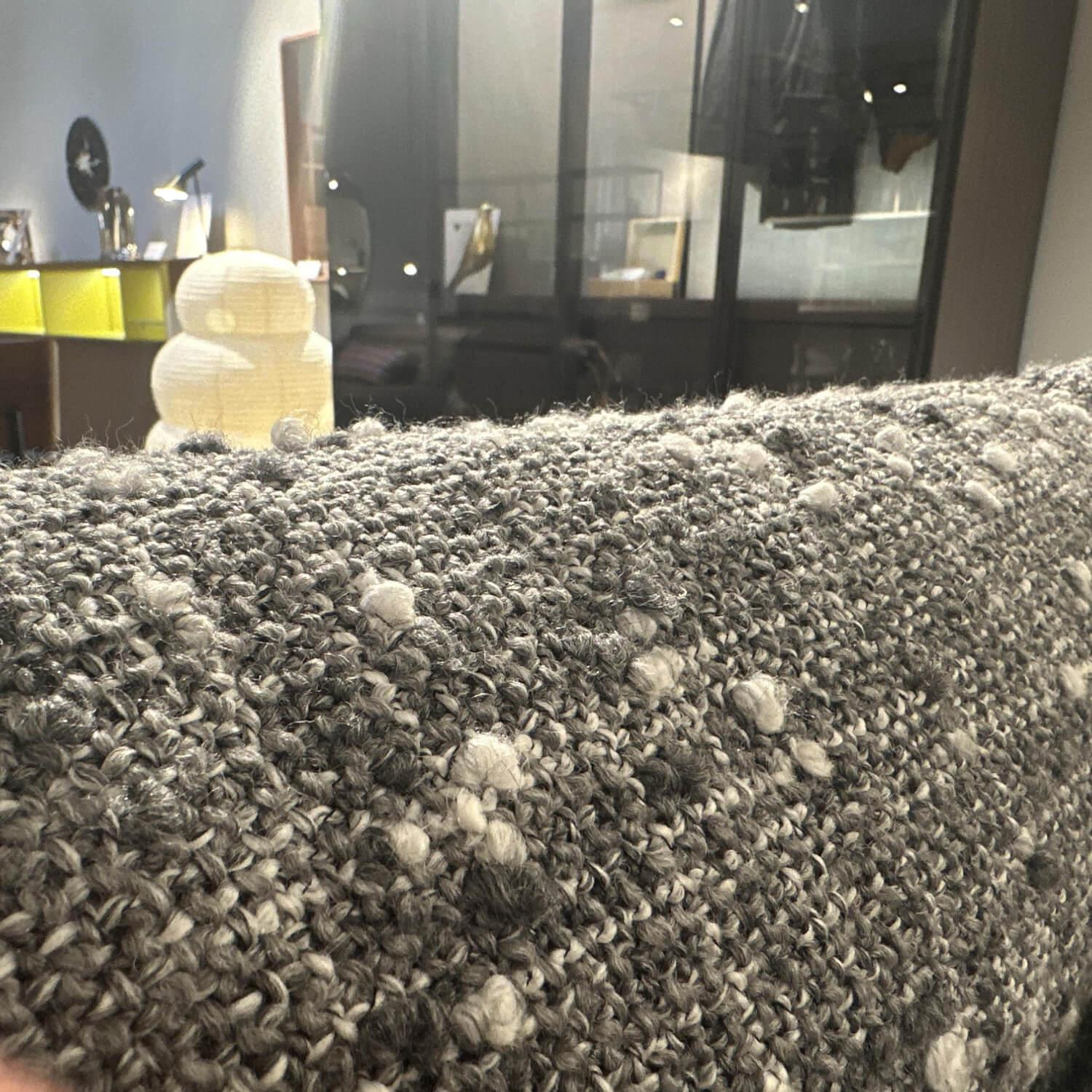 Meridiani - Bett Kira Stoff Cardiff 02 Grau Füße Holz Schwarz Gebeizt ohne Lattenroste ohne Matratzen - 5