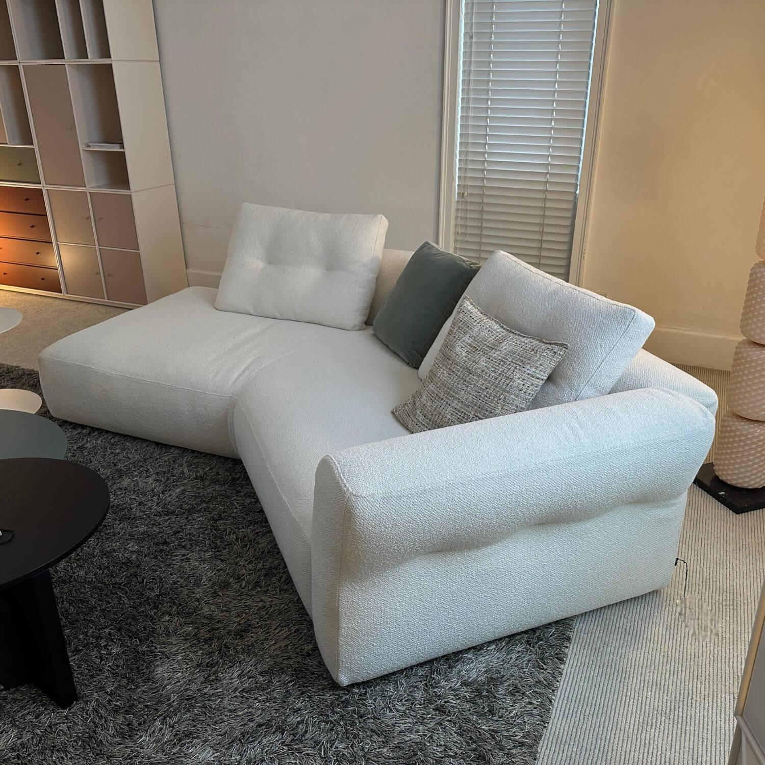 Cassina - Sofa Sengu Bold 565 A2 Stoff L Look Bianco Beige Weiß Mit Halbinsel Links Und Rückenkissen - 2