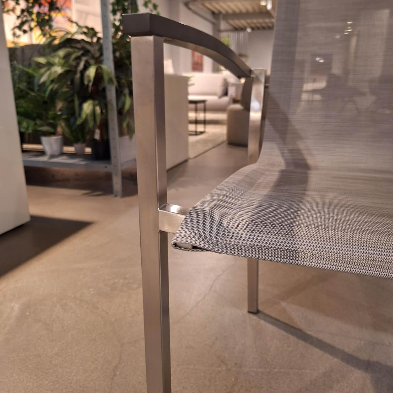 Stern - Set of 8 stacking armchairs Evoee Cover textile silver Frame stainless steel Armrests aluminum anthracite - 5