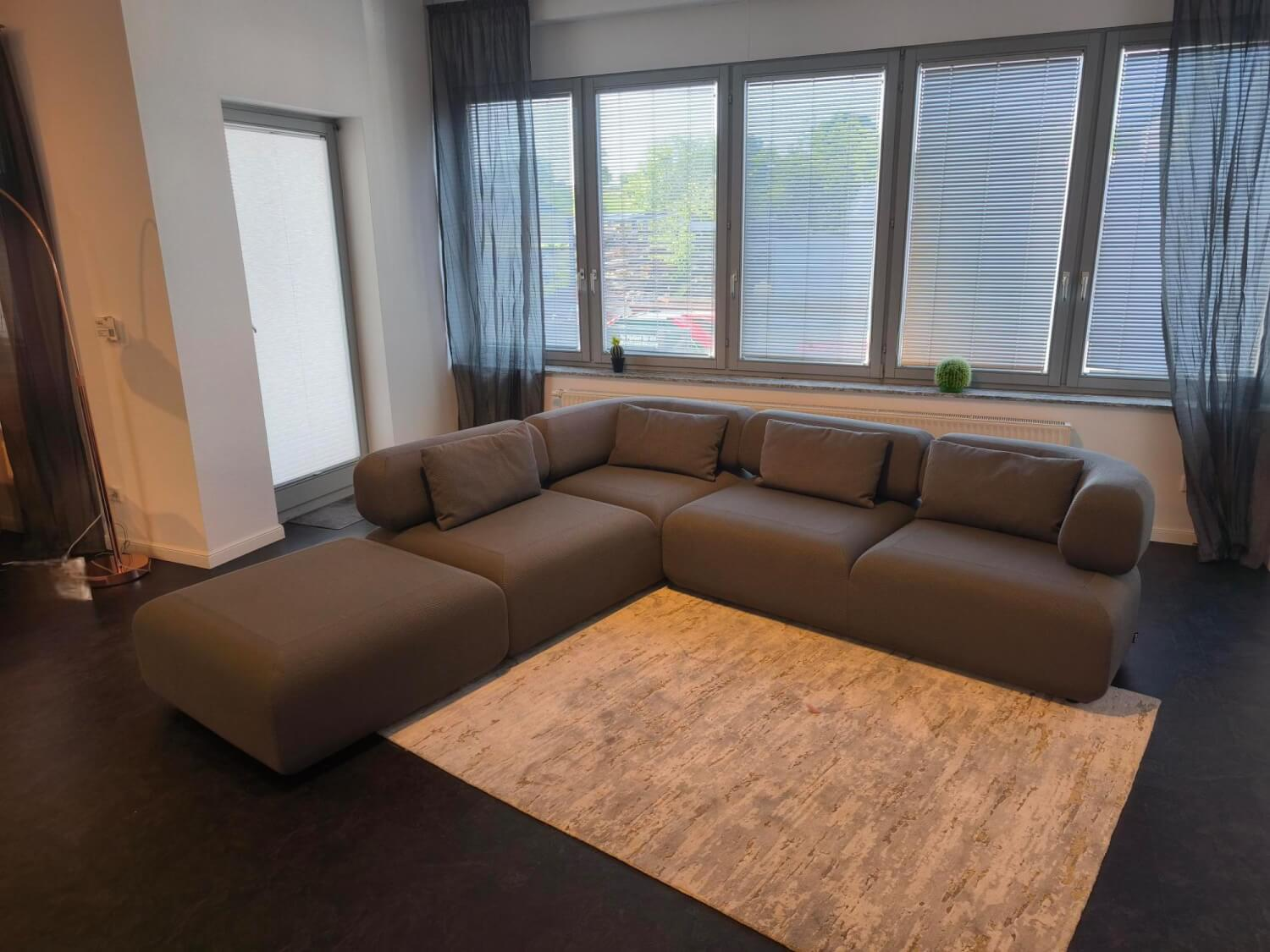 Brühl - Ecksofa All Together Stoff 4057 0096 Grau Inklusive Hocker - 3
