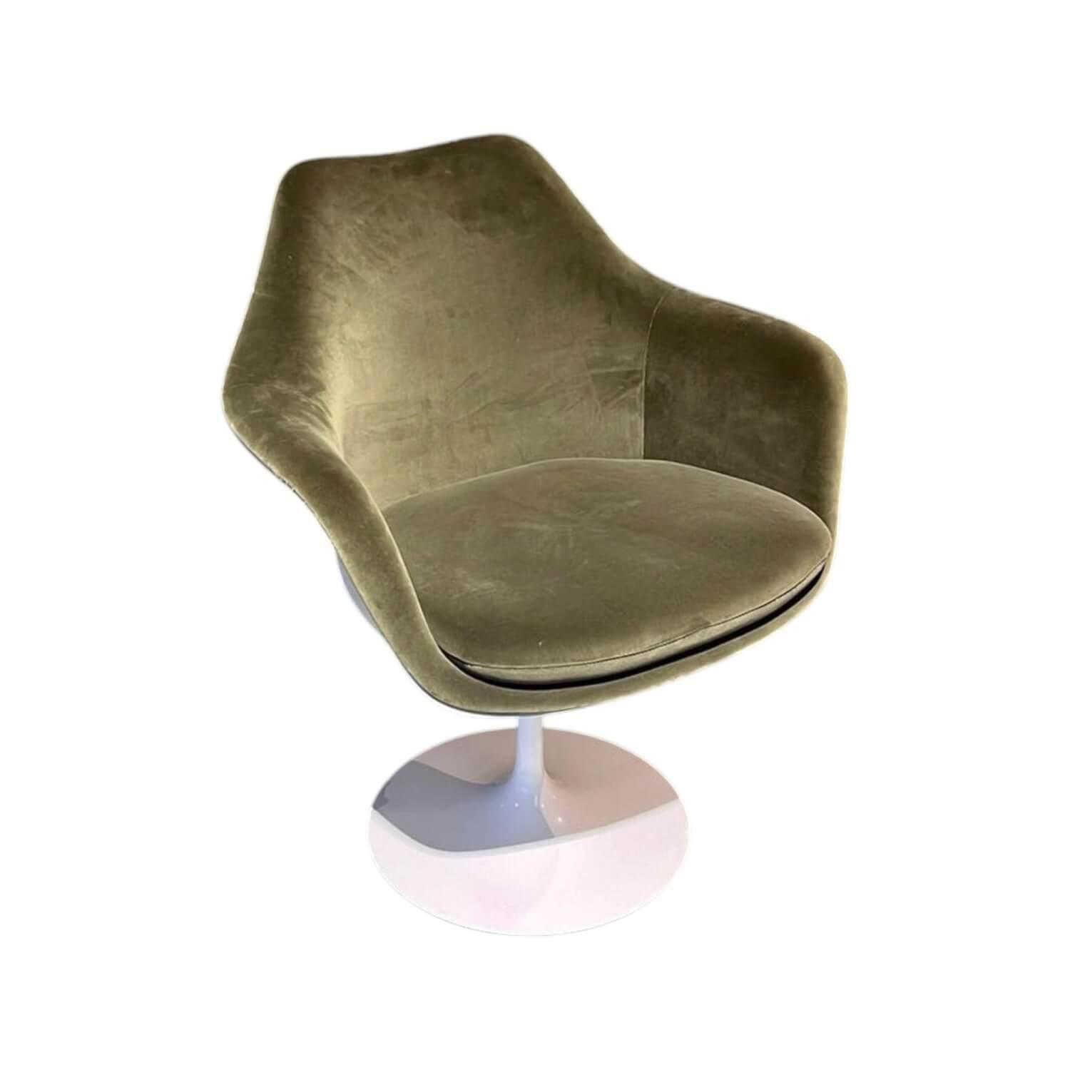 Knoll International - Armlehnstuhl Saarinen Tulip Stoff Dedar Eva Mousse 168 Grün Schale Kunststoff Weiß Drehgestell Metall Weiß - 1