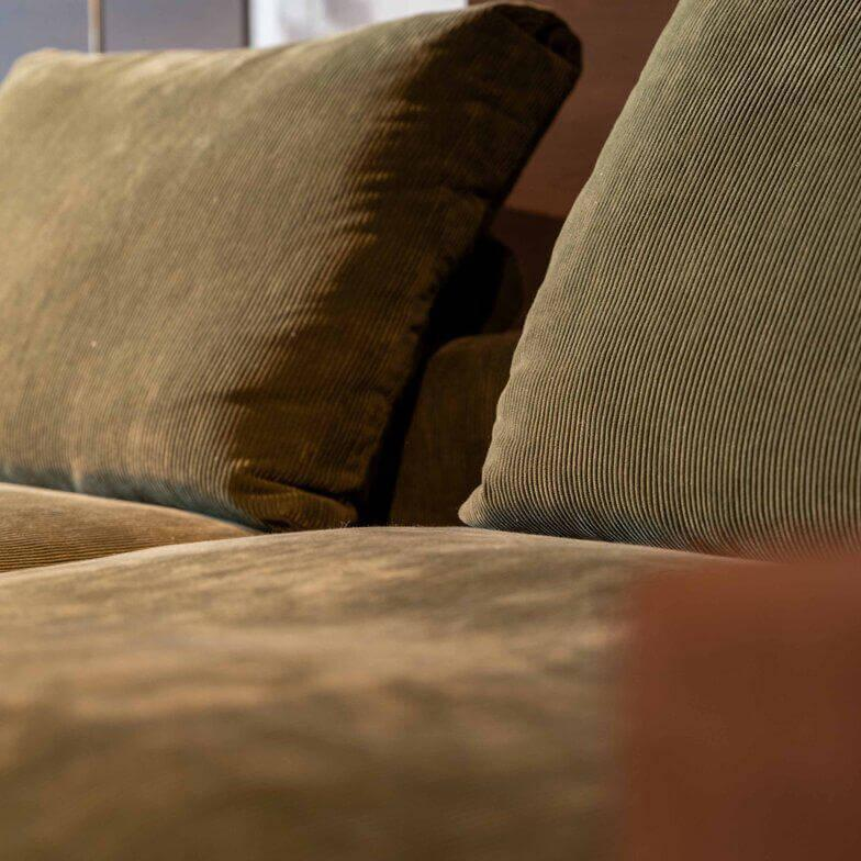 Flexform - Sofa Groundpiece Stoff Cordsamt Tiago Olivgrün Gestell Metall Brüniert Inklusive Armlehne Rauleder Braun Und Kissen - 2