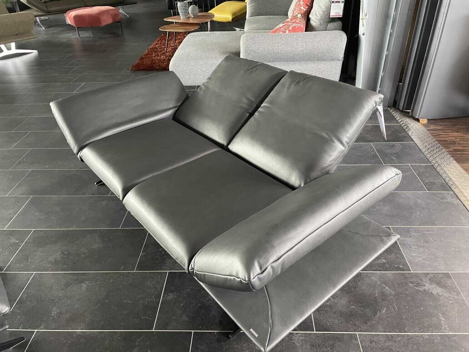 koinor-sofa-francis-leder-c-classic-pepper-grau-fu-C3-9F-schwarz-mit-hocker-0c8526cd349eZnaKSUYiD4VDY Koinor - Sofa Francis Leder C Classic Pepper Grau Fuß Schwarz mit Hocker - 5