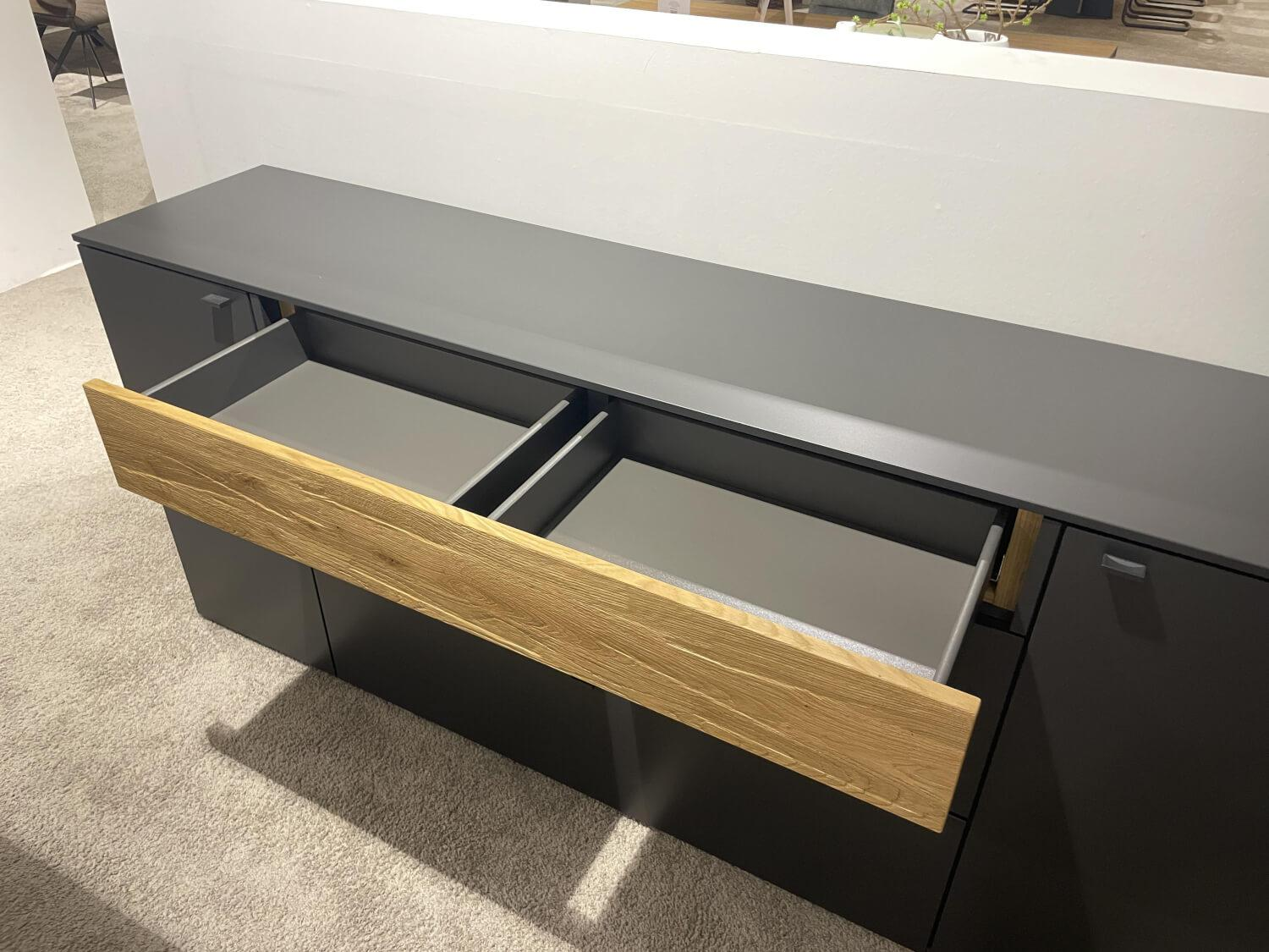Venjakob - Sideboard Lumea 7243 3983 R Lack Anthrazit Matt Absetzung Eiche Gehackt Gebürstet Mit Beleuchtung - 3