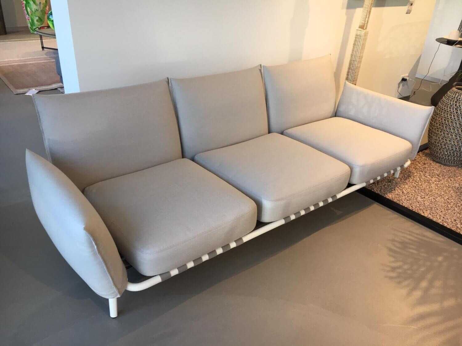 Outdoor Loungesofa Brea Stoff Grau Light Grey mit abnehmbaren Sitzpolstern