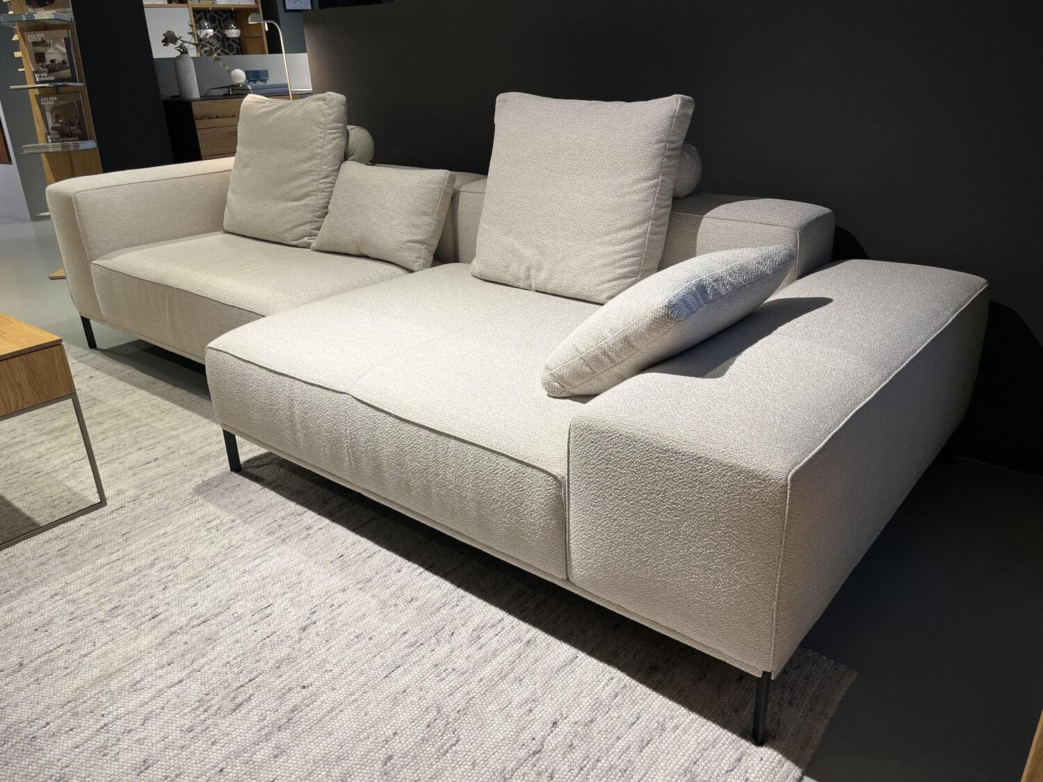 Durlet - Ecksofa Buenavista Cervo Ivory Beige Füße Stahl Schwarz Lackiert Inklusive Sofakissen - 5