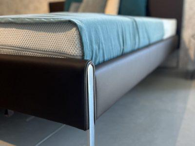 Hülsta - Rahmenbett Neo Leder Mocca 5126 Schwarz ohne Matratze ohne Federholzrahmen - 2