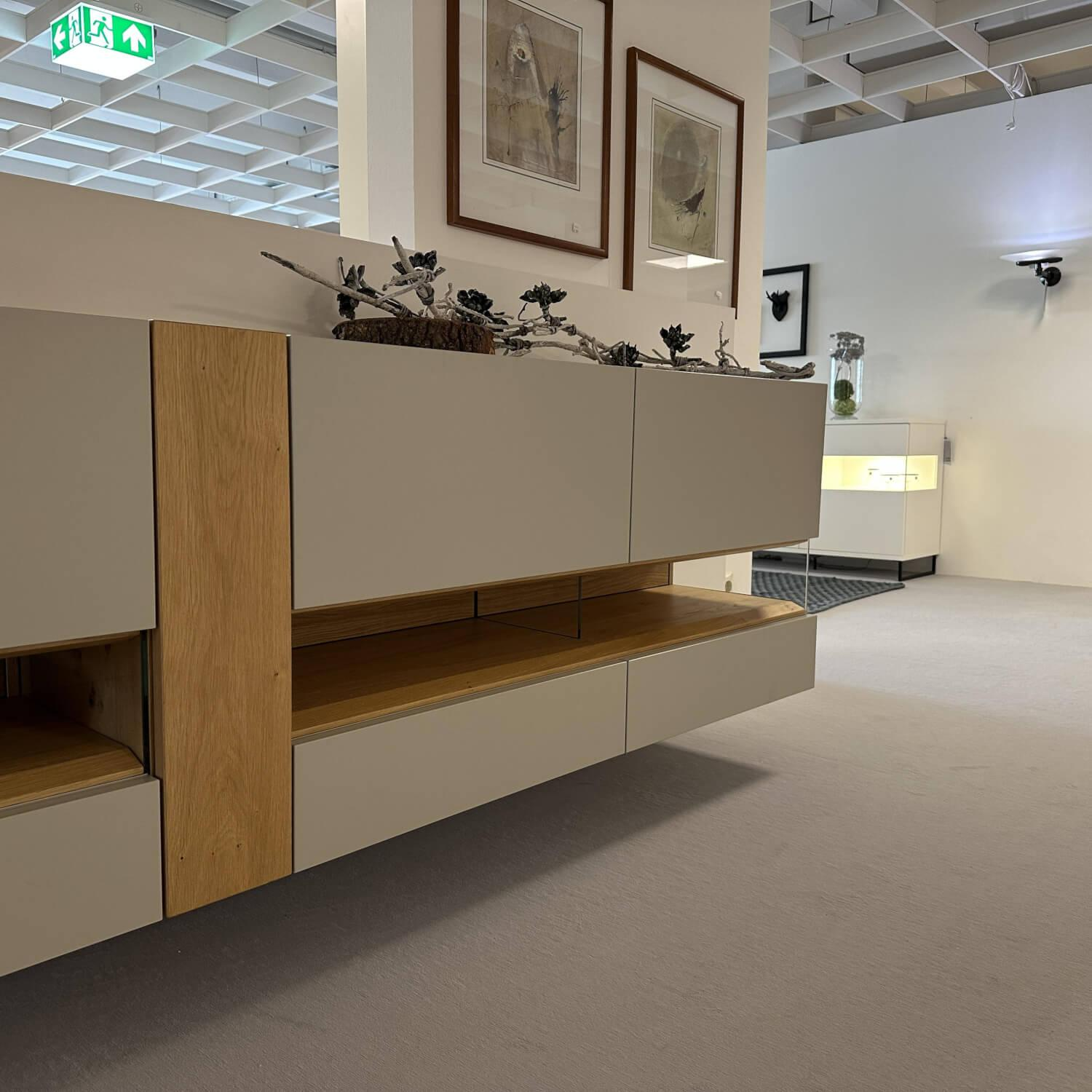 Hülsta - Sideboard Neo Lack Seidengrau Akzent Natureiche Mit Offenem Glasfach - 5