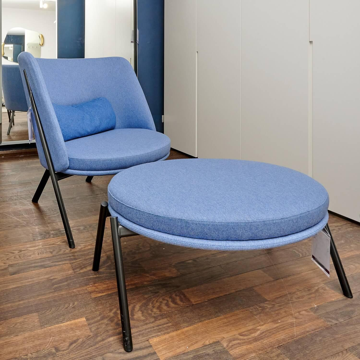 Tecta - Loungesessel DS70 Stoff Dama 75 Mittelblau Blau Gestell Schwarz Pulverbeschichtet Mit Kissen Und Hocker - 7