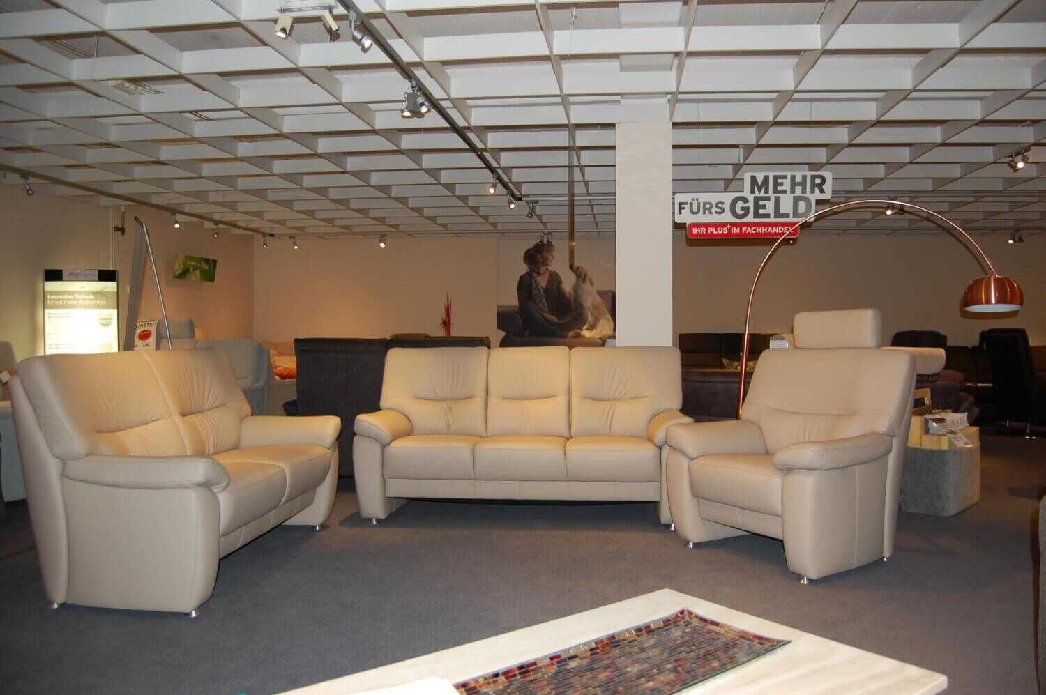 arco-garnitur-3900-boxspring-leder-beige-1-sofa-2-sessel-mit-kopfst-C3-BCtze-f34daac73fec5cb7409b7eb57 Arco - Garnitur 3900 - Boxspring Leder Beige 1 Sofa 2 Sessel mit Kopfstütze - 2