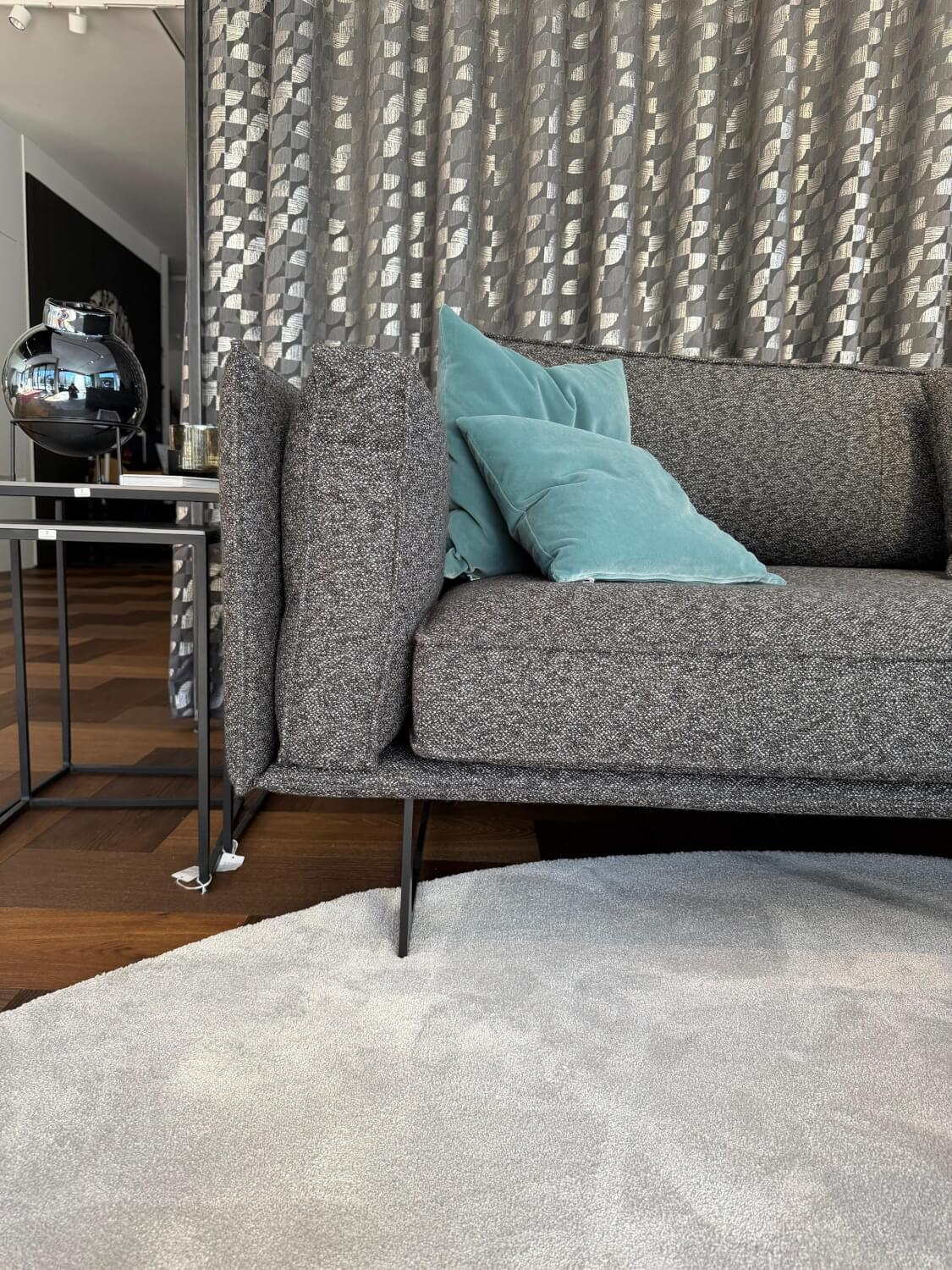 IP Design - Sofa Cube Air Fabric Mara IP1763 494 Gray Feet Metal Skid Black With Cushions - 7