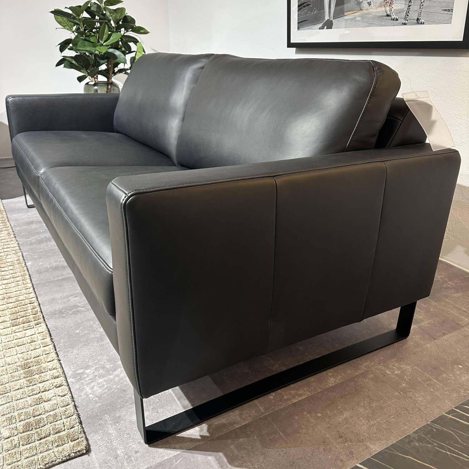 Contur - Sofa Enna Leder Rancho WR 51 Nero Schwarz Metallkufe Schwarz - 5