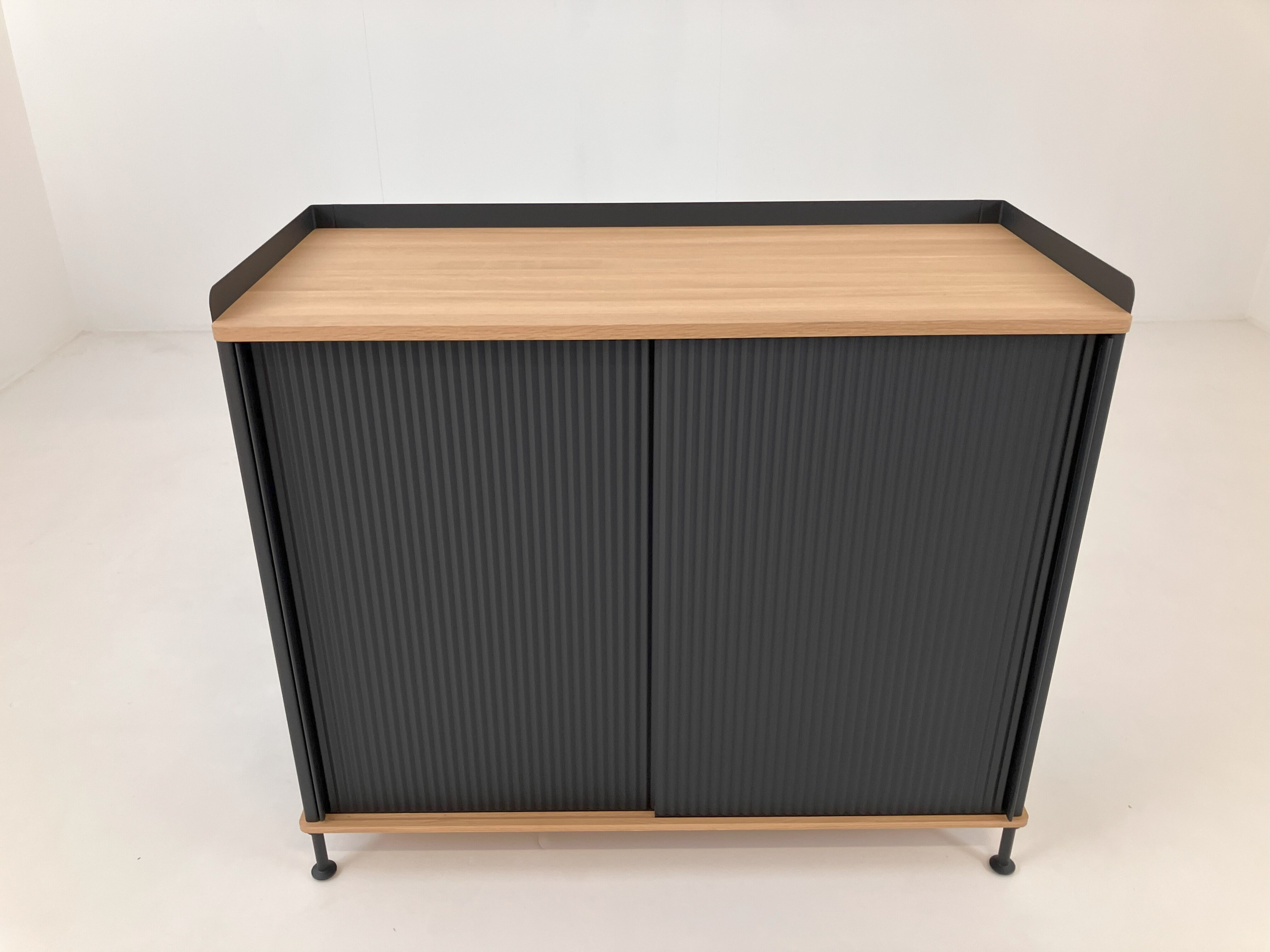 Muuto - Sideboard Enfold Platte Eiche Geölt Korpus Stahl Schwarz Pulverbeschichtet - 8