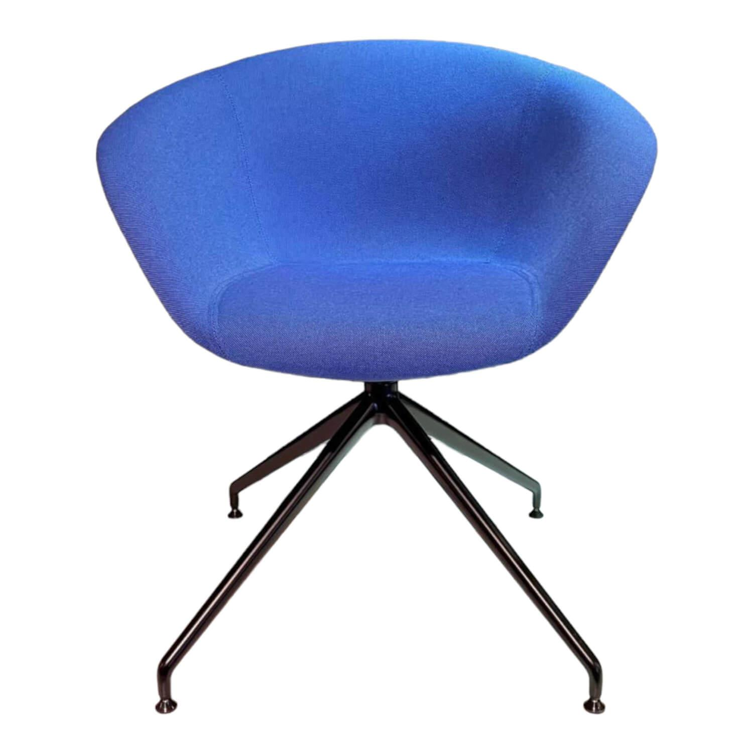 Arper - Armchair Duna 02 Spider Base Swivel Aluminum Black Matt Lacquered With Felt Glides - 1