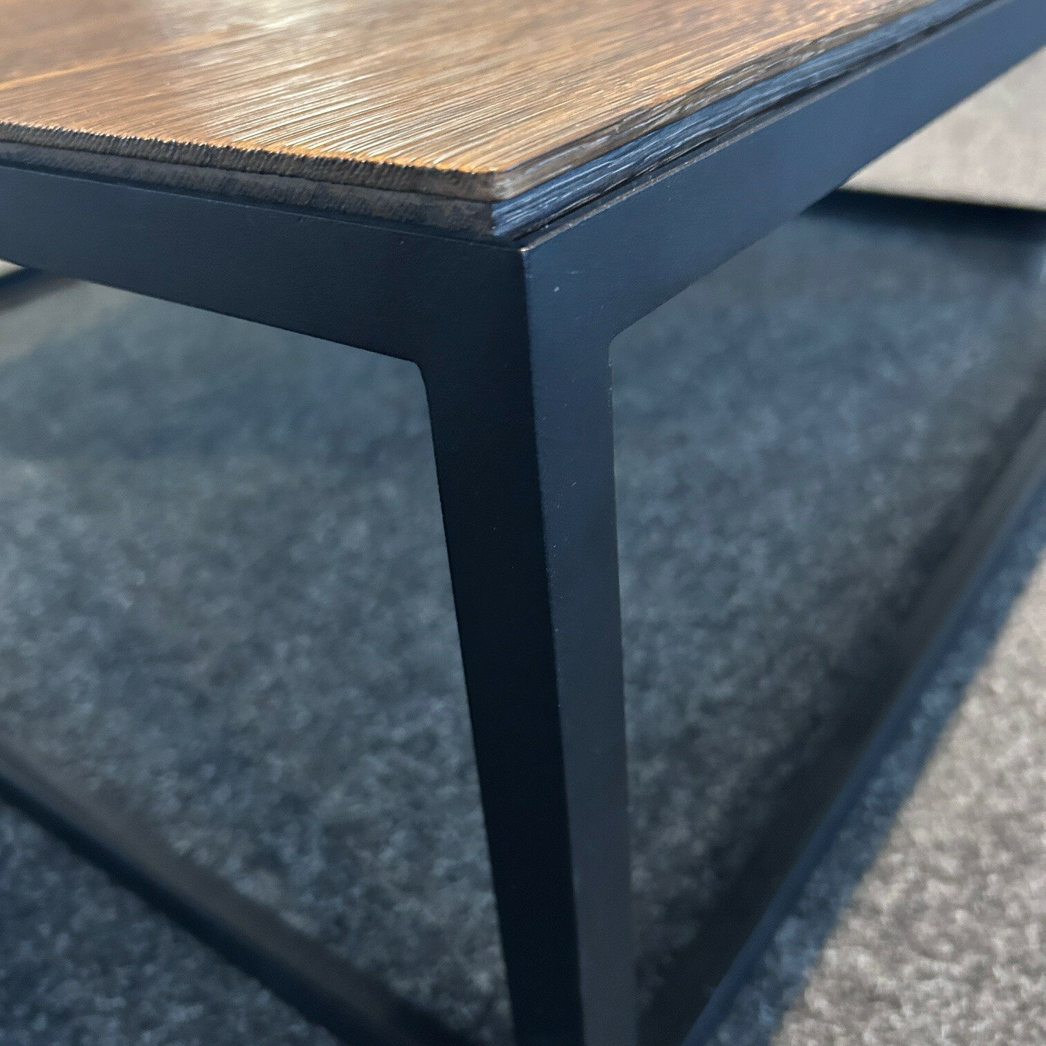 Janua - Couchtisch SC 54 Platte Eiche Geköhlt Gelaugt Gekalkt Gestell Tiefschwarz  - 4