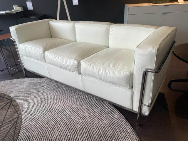 Sofa LC2 3-Sitzig Leder LCX Weiß Gestell Verchromt