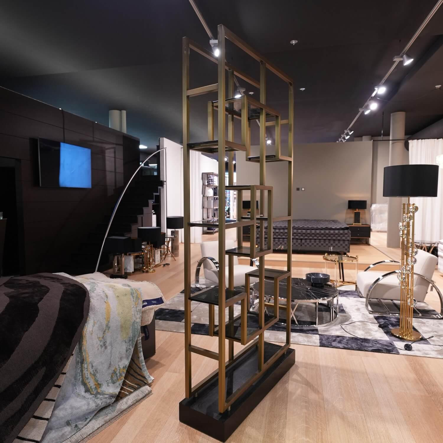 Eichholtz - Regal Lagonda Mit Gebürstetem Messing Finish Fuß Eichenfurnier Inklusive Glasplatten - 7