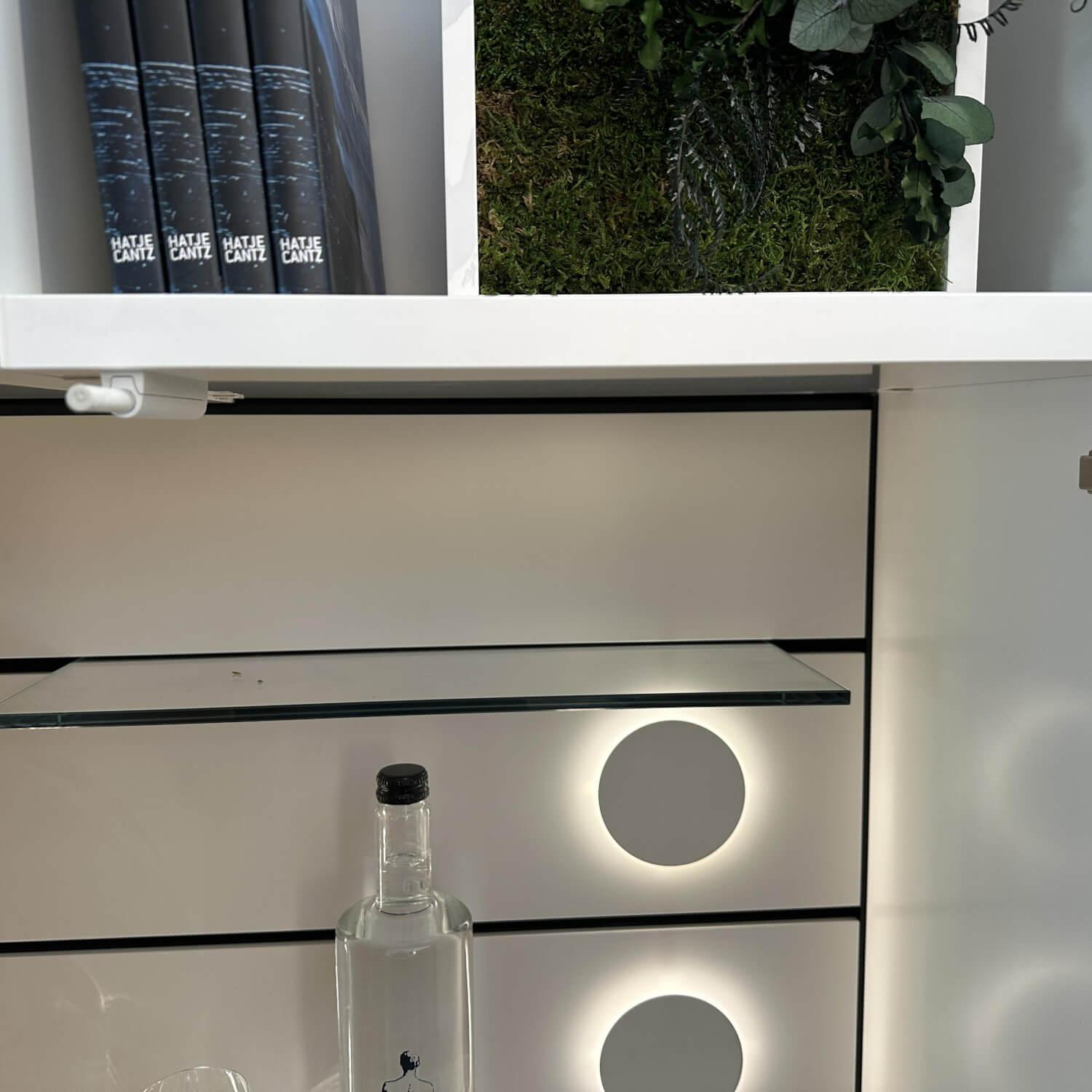 Interlübke - Bar cabinet Studimo MDF Matt lacquer M03 Snow white White Real wood veneer Light oak D72 With lighting Without decoration - 8