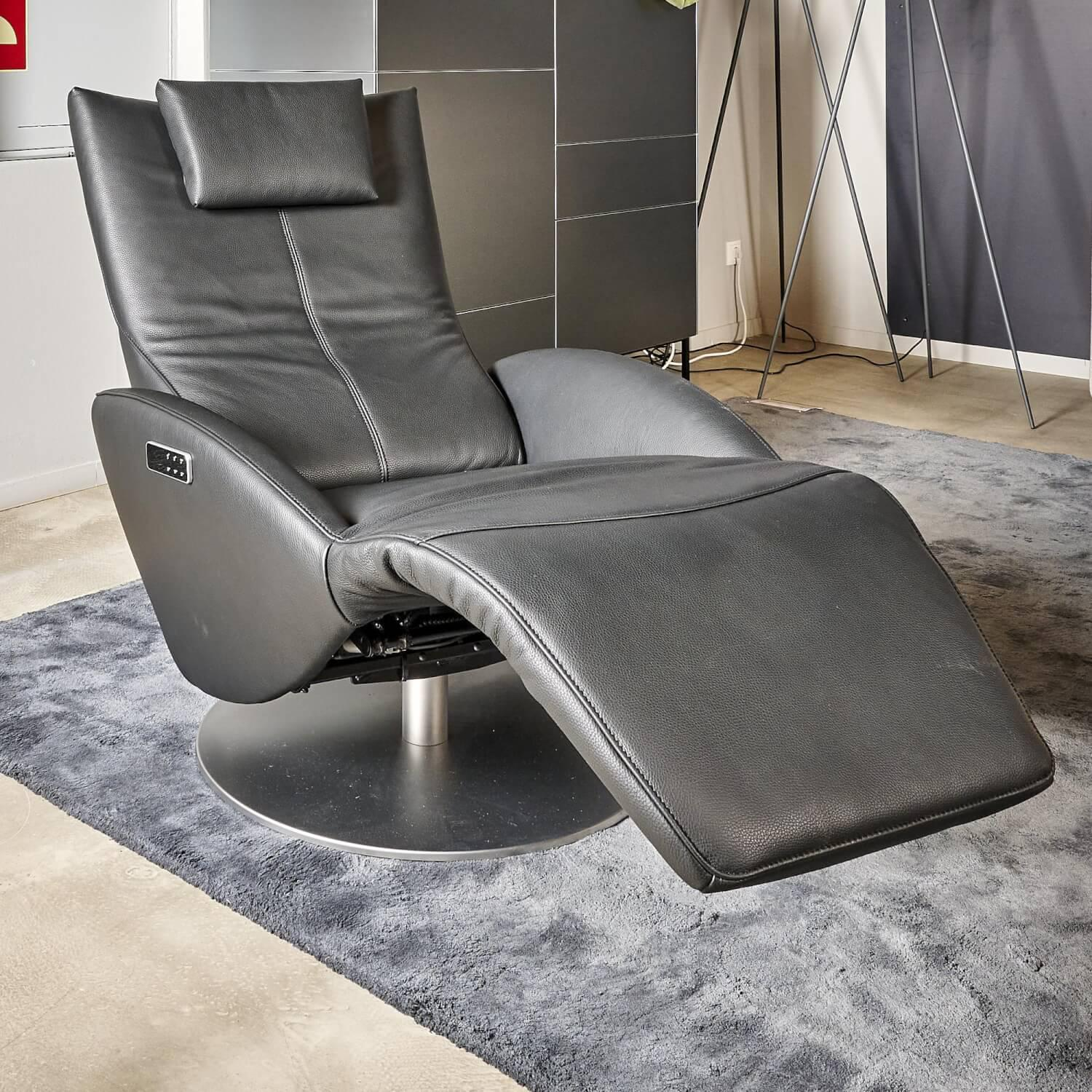 FSM - Relaxsessel Mate Mit Motorischer Verstellung Bezug Leder Living Black Drehteller Perlglanz - 5