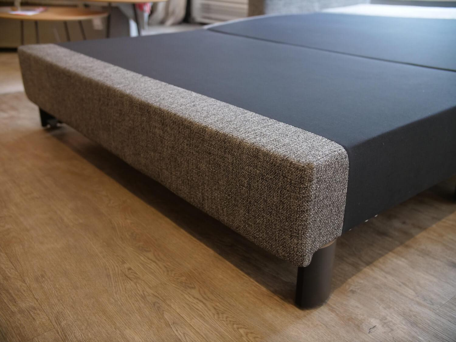 Franz Fertig - Schlafsofa Malou Stoff E5127 Grau Mit Winkelbodenkissen - 5