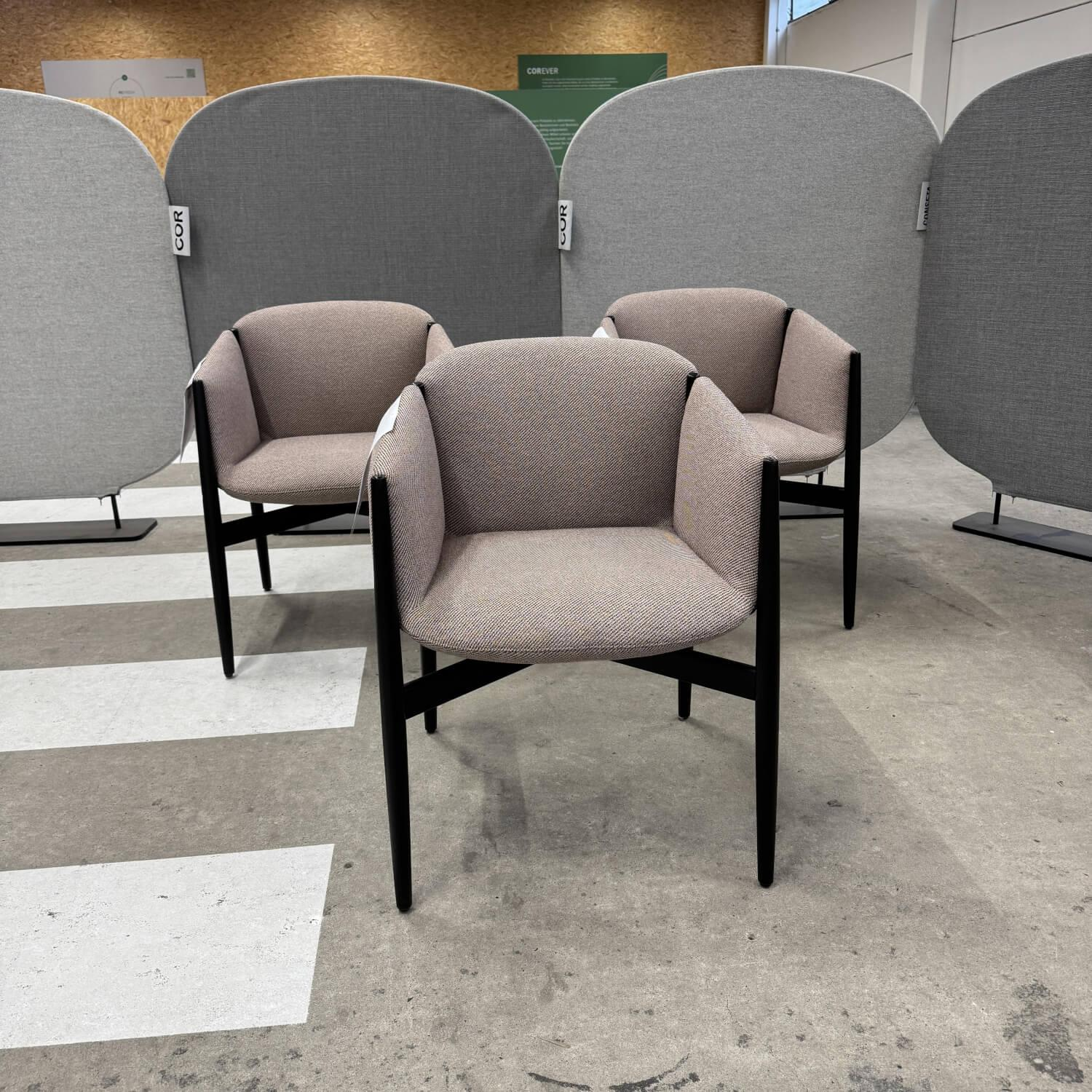 COR - 3er Set Stuhl Kagu 661 Stoff Rohi Onda Shrimp Grau Rosa Gestell Esche Massiv Dunkel Lackiert - 3