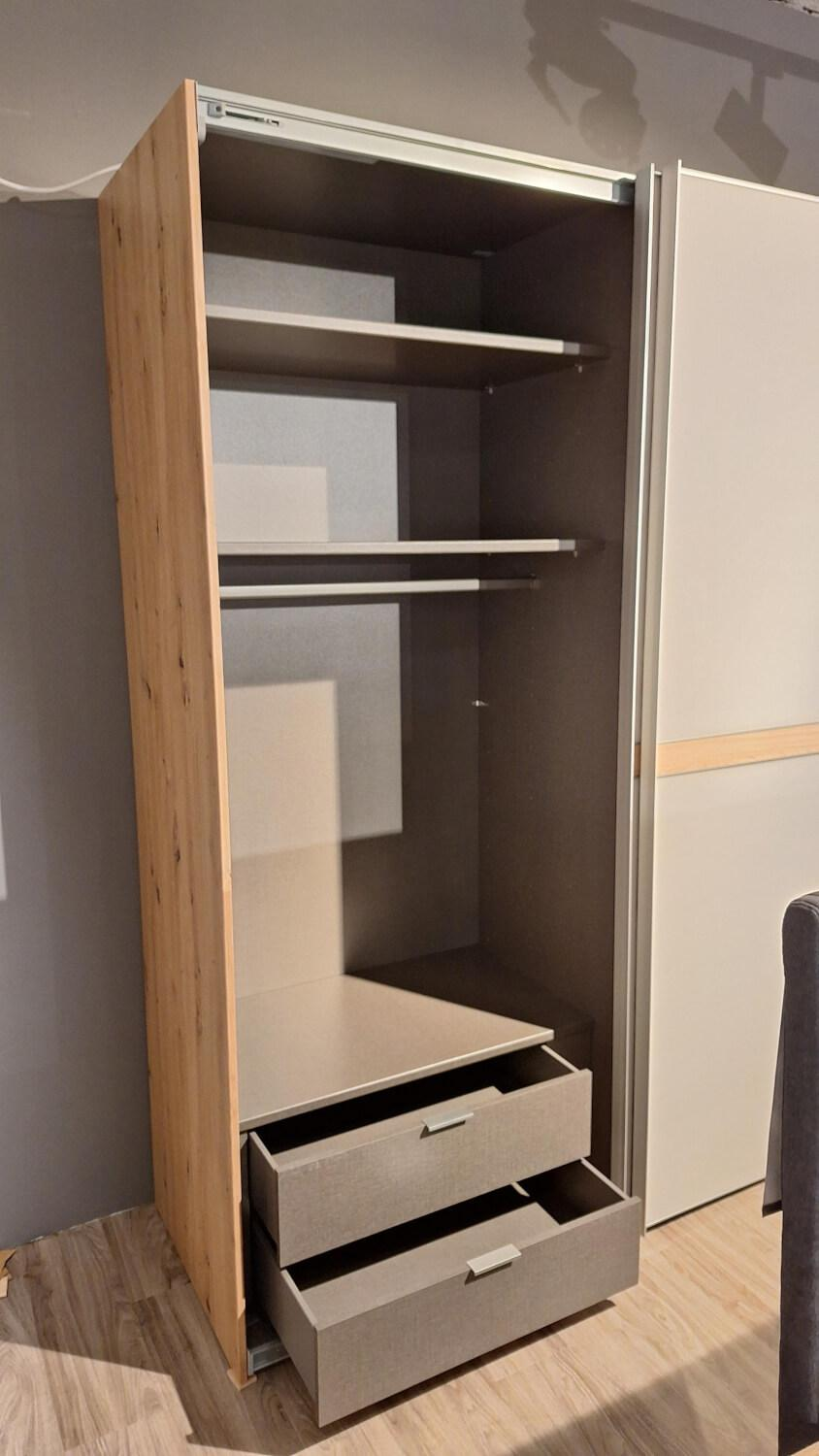 Nolte - Schwebetürenschrank Marcato Front Glas Seidengrau Matt Korpus Platin Eiche Nachbildun - 6
