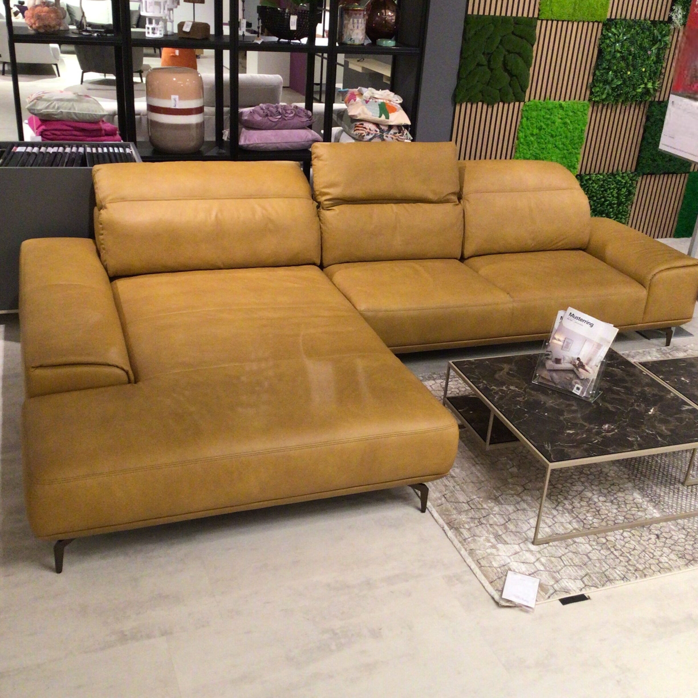 Musterring - Ecksofa 2490–Soft Echtleder Kurkuma Gelb Füße Metall Bronze Mit Kopfstützenverstellung - 3