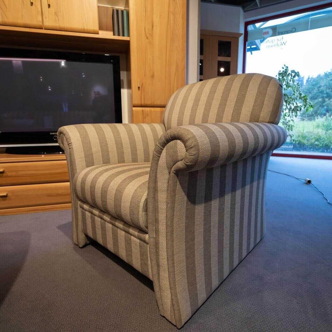 Puhlmann - Sofa Capella Stoff Richmond 9-2075 Grau Mit Sessel Und Zierkissen - 3