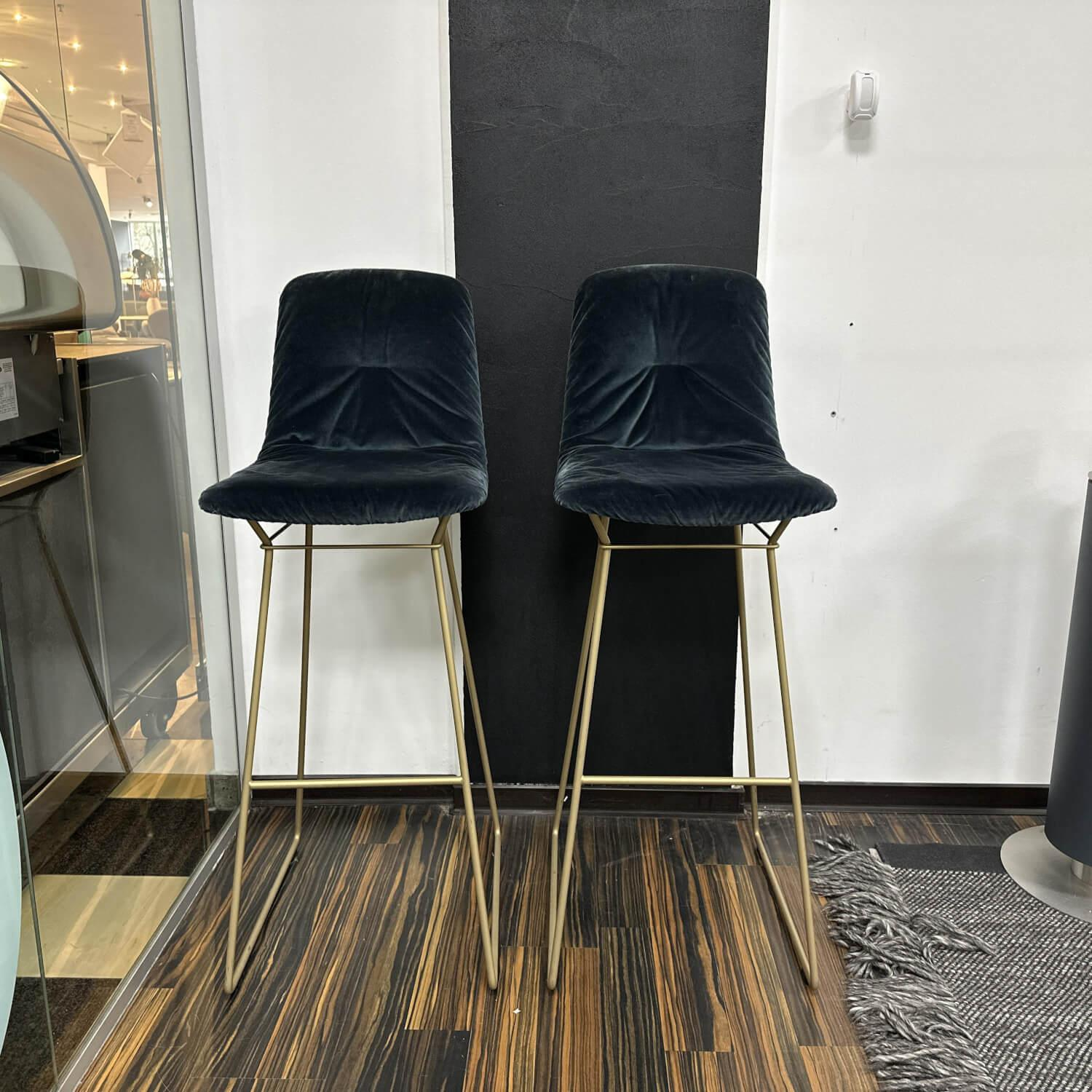 Freifrau - 2er Set Barhocker Leya Barstool High Stoff Adamo Und Eva Blau Gestell Stahl Messing - 5