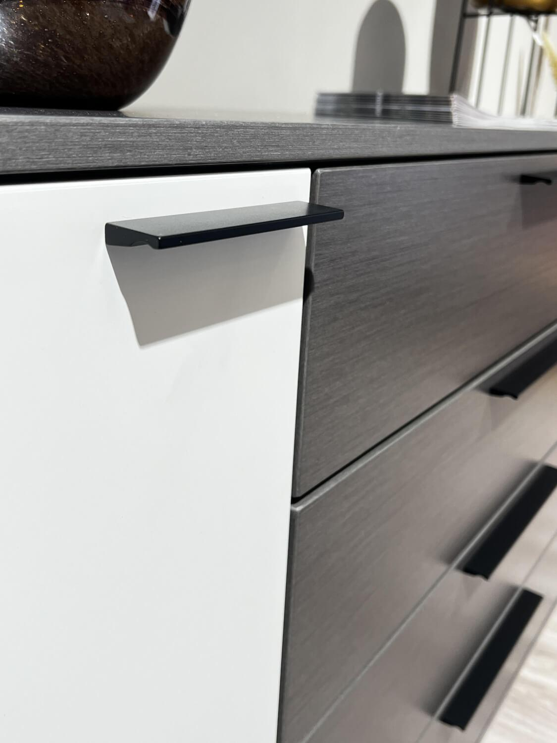 Musterring - Sideboard 2R Kara Frame Lack Weiß Und Mantelseiten Feinschliff Grigio Schwarz - 5