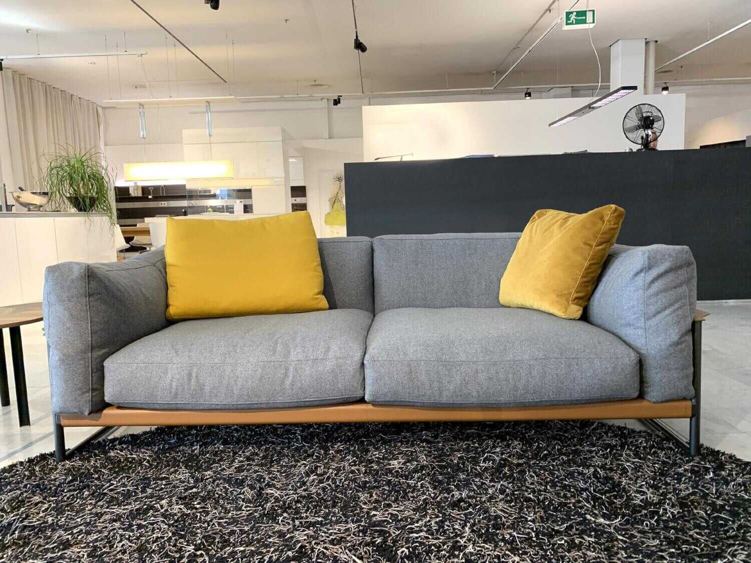 Flexform - Sofa Zeno Light Stoff Graumeliert Gestell Metall Brüniert mit 2 Kissen - 12