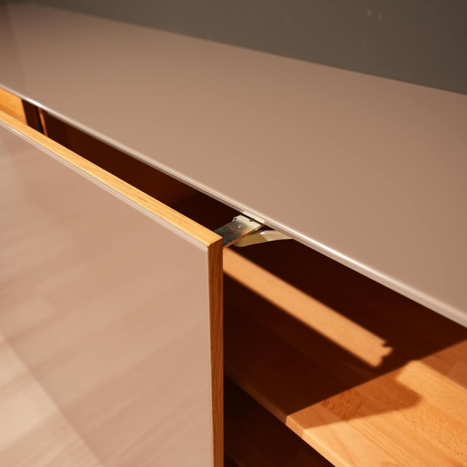 Piure - Sideboard Cubus  AC297195 29 Eiche Farbglas Taupe Klappgriffe Edelstahl - 7